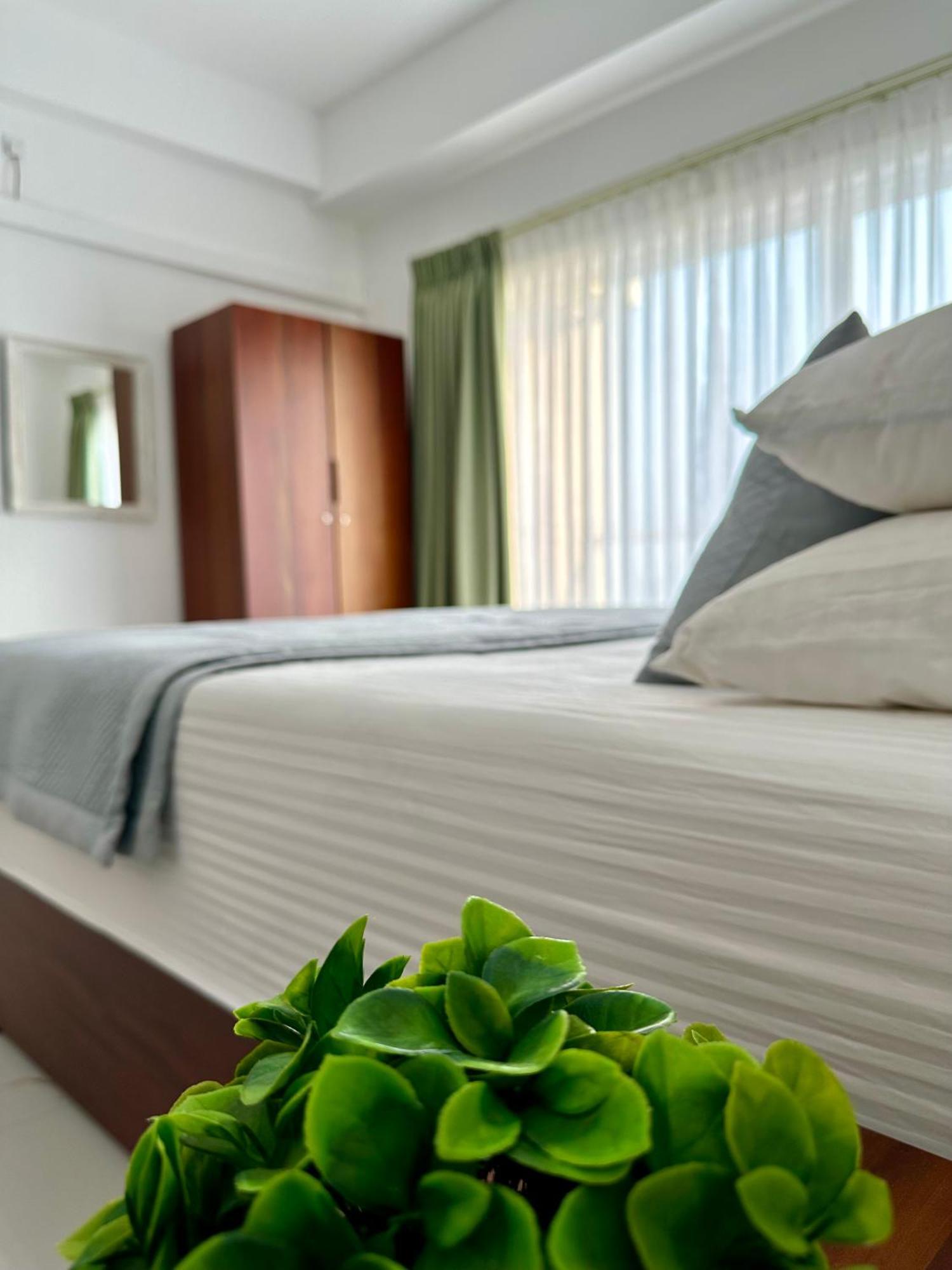 Ocean Breeze Hotel Residencies Britlanka Apartments Negombo Ngoại thất bức ảnh