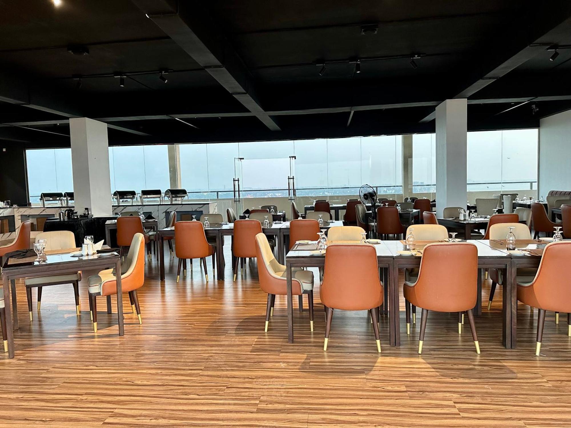 Ocean Breeze Hotel Residencies Britlanka Apartments Negombo Ngoại thất bức ảnh