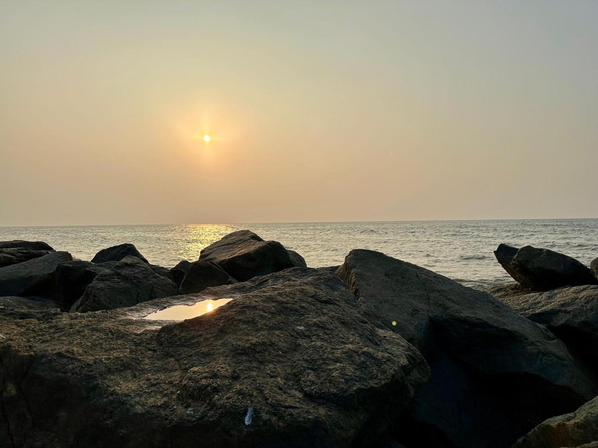 Ocean Breeze Hotel Residencies Britlanka Apartments Negombo Ngoại thất bức ảnh