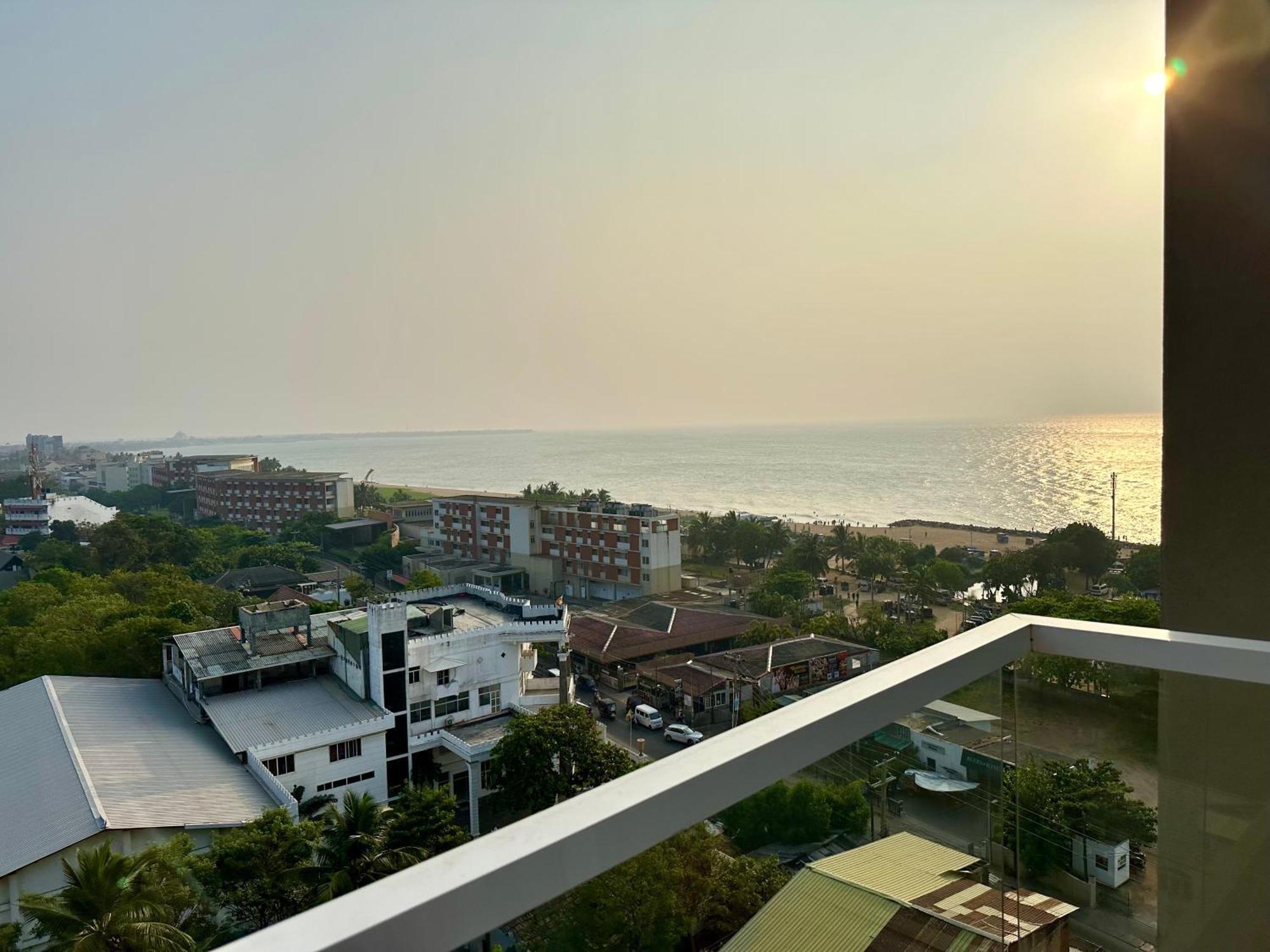 Ocean Breeze Hotel Residencies Britlanka Apartments Negombo Ngoại thất bức ảnh