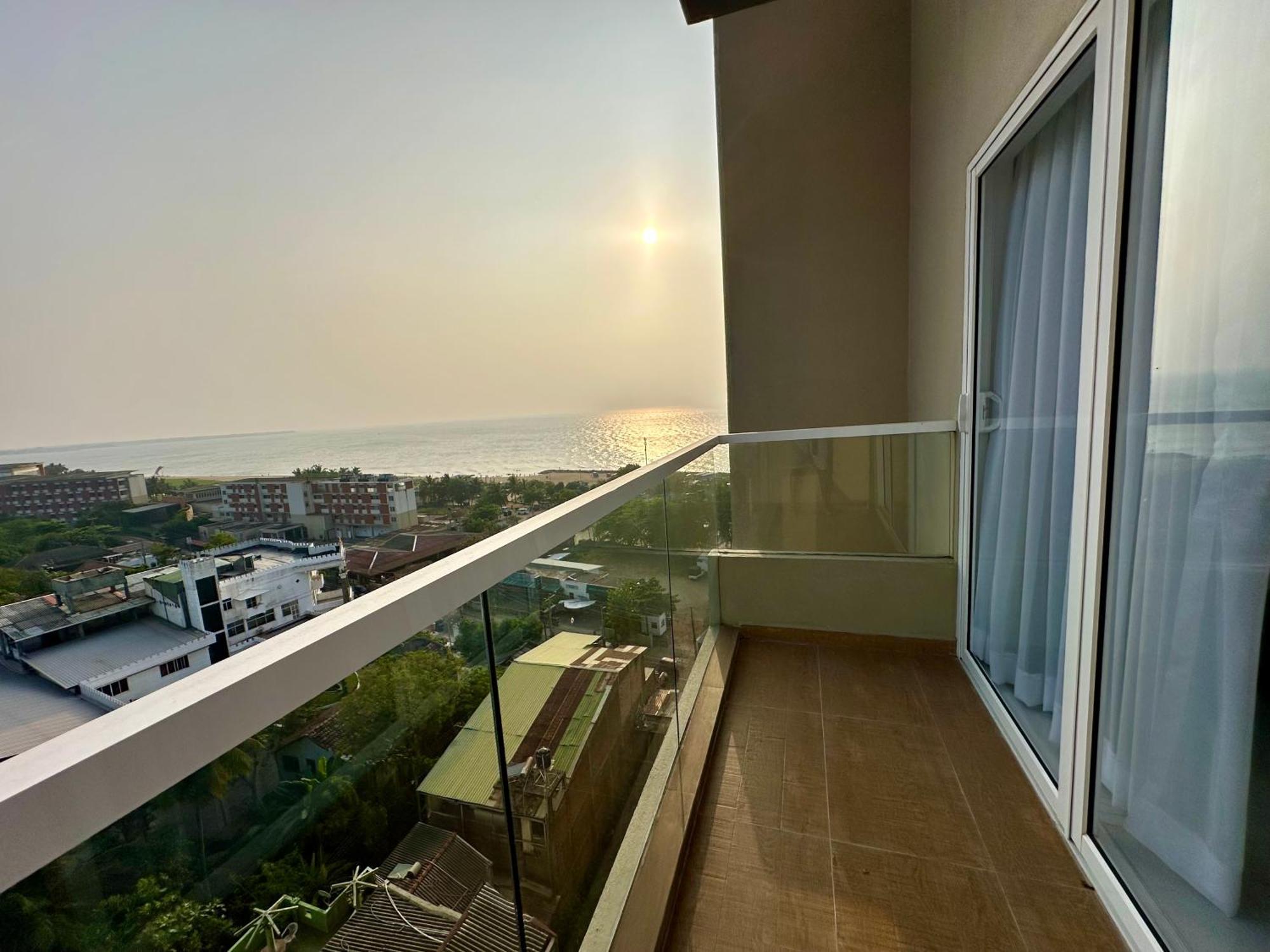 Ocean Breeze Hotel Residencies Britlanka Apartments Negombo Ngoại thất bức ảnh
