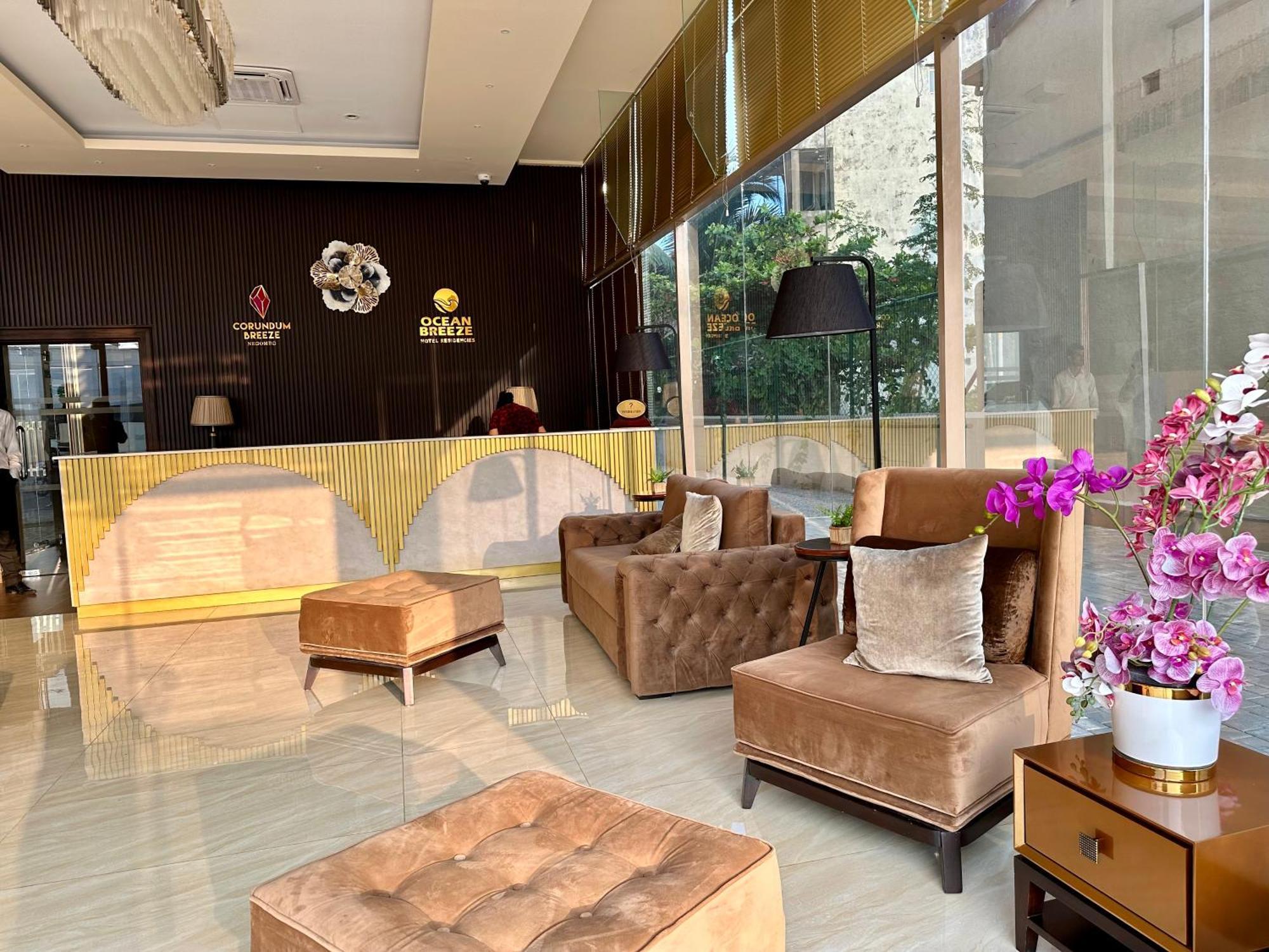 Ocean Breeze Hotel Residencies Britlanka Apartments Negombo Ngoại thất bức ảnh